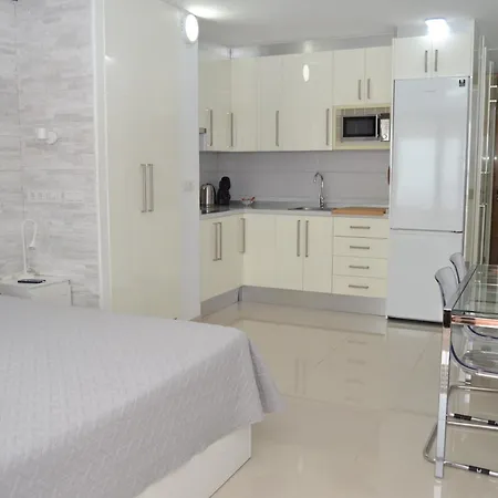 Listen The Bay - 230 Apartman *